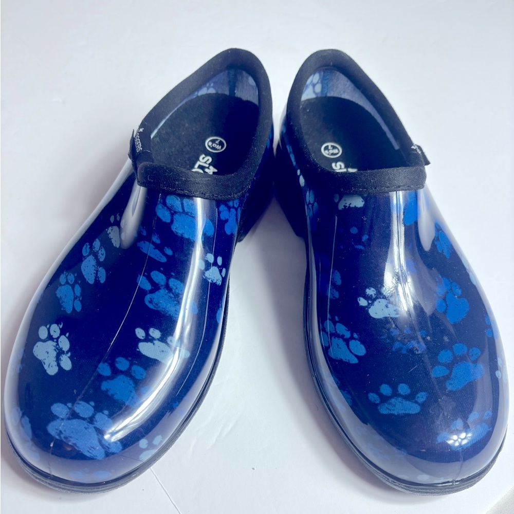Slogger Paw Print Garden slip on mules/ clogs shoes. Size 7 color blue.